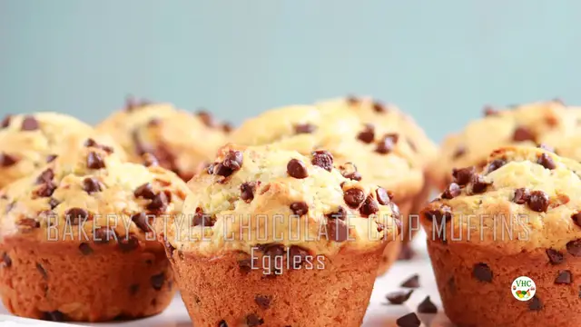 Video thumbnail for Bakery-Style Chocolate Chip Muffins