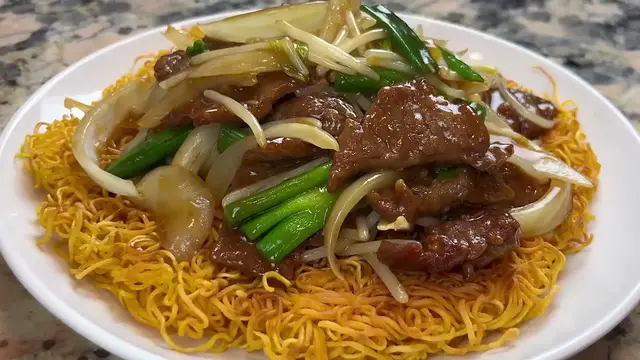 'Video thumbnail for Chinese Crispy Noodles ¦ Beef And Onion Over Crispy Pan Fry Noodle ¦ Fried Noodle Recipe (720p 60fps)'