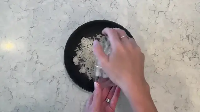 Video thumbnail for 5 AMAZING Recipes Using Rotisserie Chicken   The EASIEST Meals   Molly Purcell(720P HD)