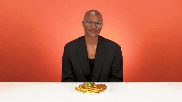 Video thumbnail for Memphis Natives Try Each Other s BBQ Chicken(720P HD)