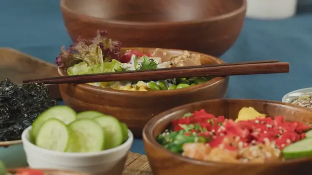 Video thumbnail for Samoan Palusami Recipe