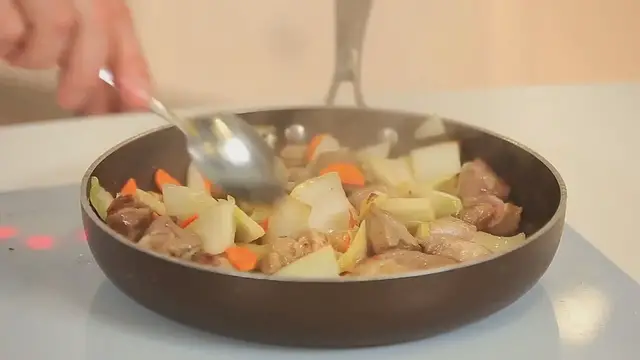 Video thumbnail for Solyanka with Meat Soup Recipe