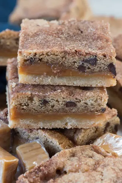 Video thumbnail for Snickerdoodle Toffee Bars Recipe