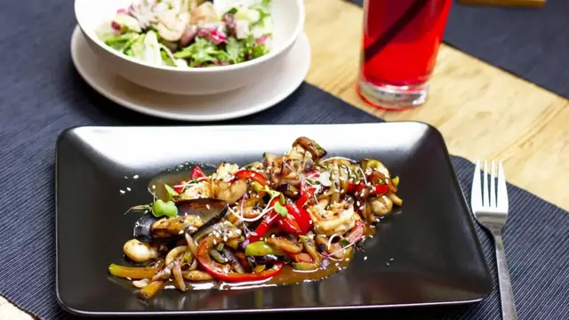 Video thumbnail for pf chang's menu Price