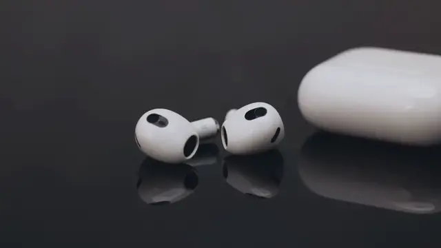 Video thumbnail for Getting the Most Out of Your Apple Accessories