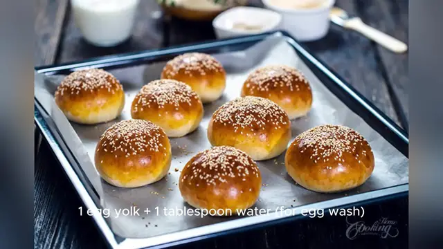 Video thumbnail for burger bun recipe