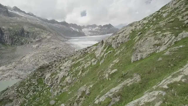 Video thumbnail for Tourist in Swiss Alps left in tears after capturing viral post of massive glacier melt