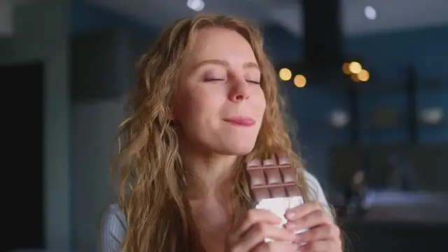 Video thumbnail for Chocolate-Peanut Butter Keto Cups: The Perfect Low-Carb Treat