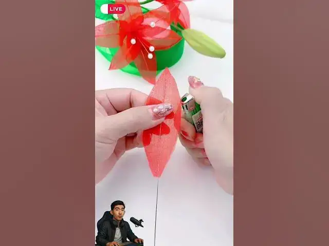 Video thumbnail for 📏🎁 Bisa Jadi Hiasan Dinding Cantik dari Kertas Lipat Anak!