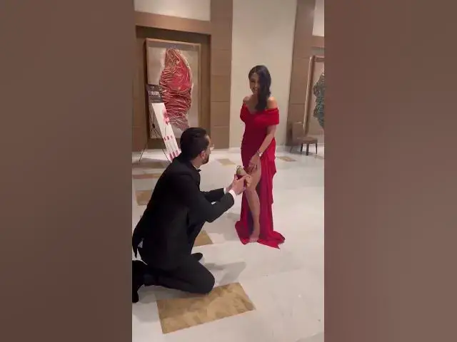 Video thumbnail for وسيم الحريصي "ميقالو" في لحظات رومنسية يلبس سندريلا و يثير جدلا واسعا