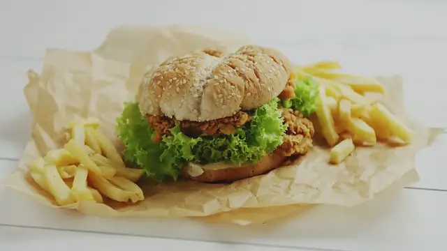 Video thumbnail for Canadian Poutine Recipe