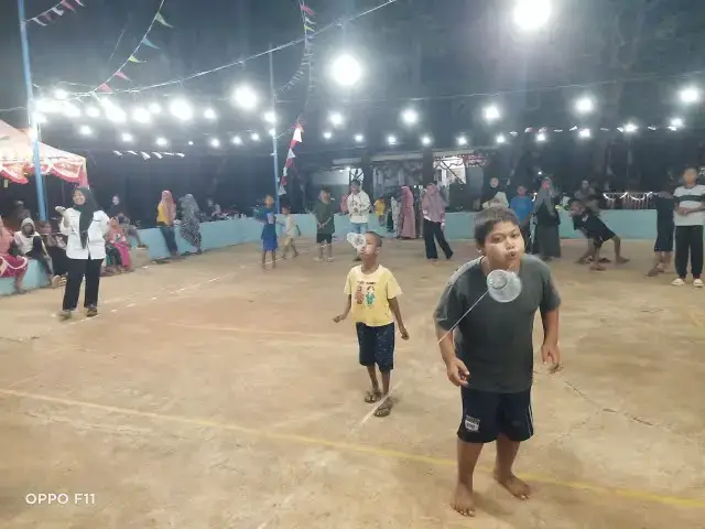 'Video thumbnail for Pemuda Dusun Julung Giligenting Meriahkan HUT ke 80 RI dengan Lomba'