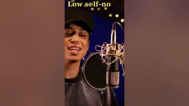 Video thumbnail for Rode NT1   Best Budget Large Diaphragm Condenser for Vocals