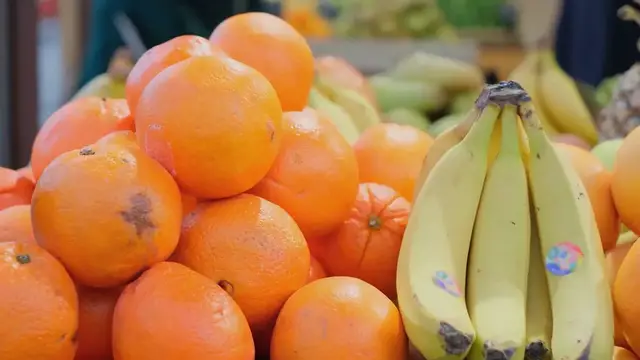 Video thumbnail for Refreshing Fresh Grapefruit Juice Smoothie: A Zesty Sip of Sunshine