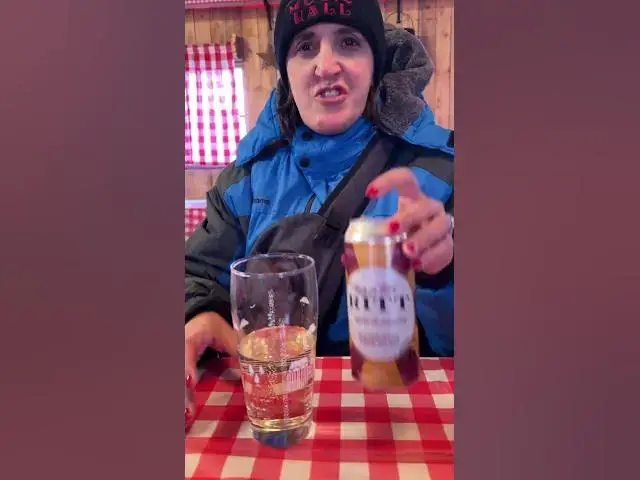 Video thumbnail for Les P'tits Rit's: The BEST Non-Alcoholic Apple Beer?! 🍺 | Dry Drinker Diaries