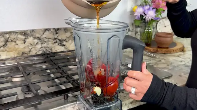 Video thumbnail for For breakfast I_m making Enchiladas Rojas de Chorizo con Papas(720P_60FPS)