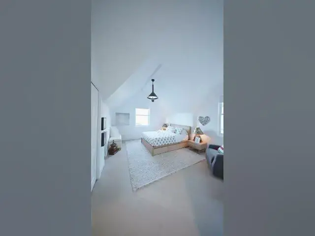 'Video thumbnail for MODERN EUROPEAN MASTERPIECE'