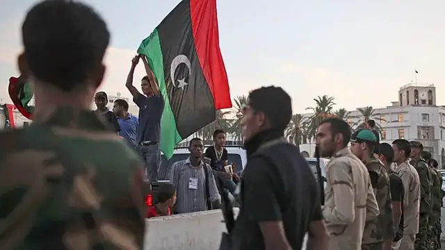 Video thumbnail for Libya's rival military chiefs meet to discuss reunification of armed forces