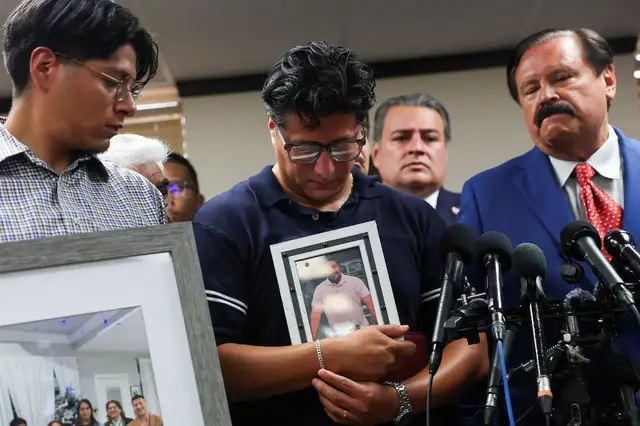 Video thumbnail for Son of Mexican national who was fatally shot by ICE speaks out