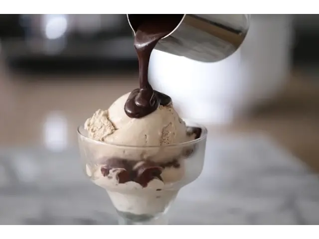 Video thumbnail for Mocha Almond Fudge Ice Cream | Byron Talbott