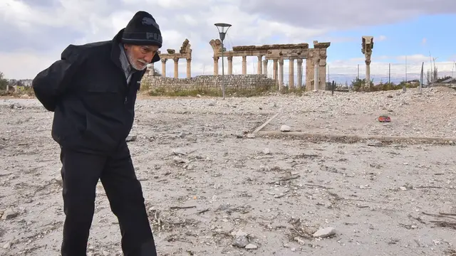 'Video thumbnail for Lebanon’s ancient city of Baalbek on edge as Israel threatens escalation with Hezbollah'