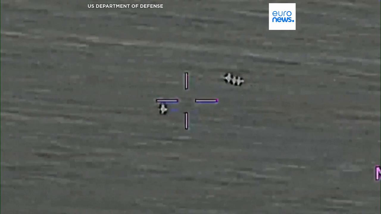Video thumbnail for Fighter jet tracks UFO in newly released Pentagon footage