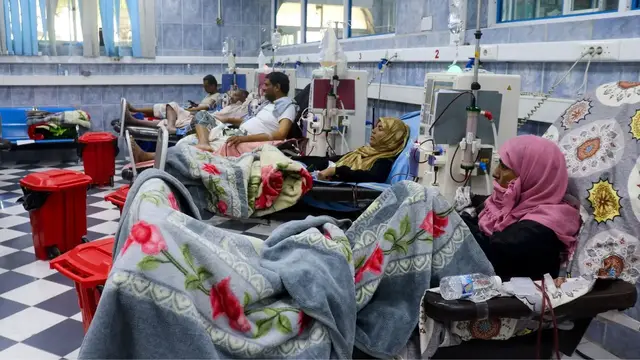 Video thumbnail for Yemen's dialysis patients at risk as Taiz centre fuel runs dry