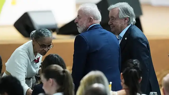 'Video thumbnail for World leaders arrive for preliminary meeting at COP30 UN climate summit in Brazil'