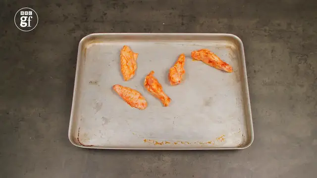 'Video thumbnail for Baked buffalo chicken wings'