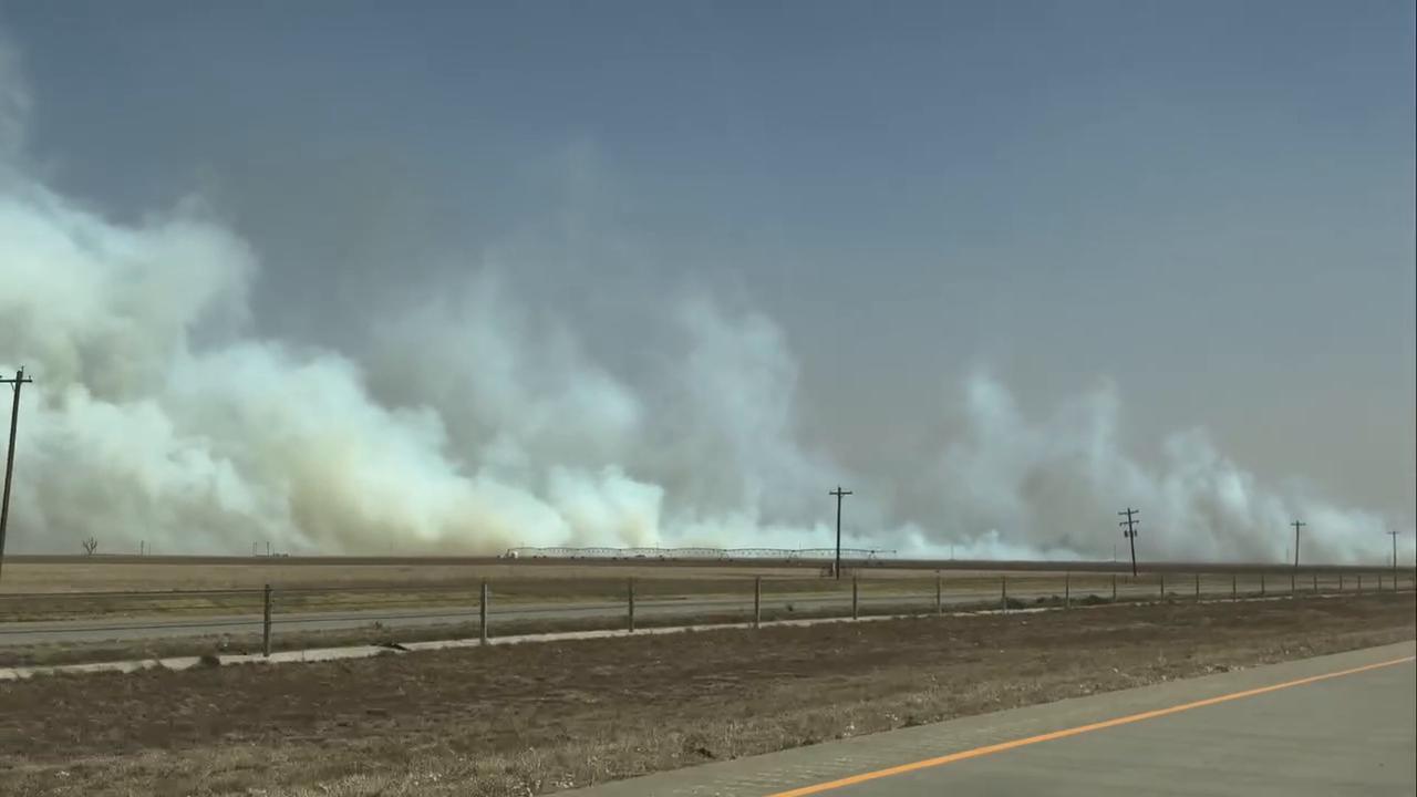 Video thumbnail for US: High Winds Spark Multiple Wildfires Across Texas Panhandle, Forcing Evacuations.
