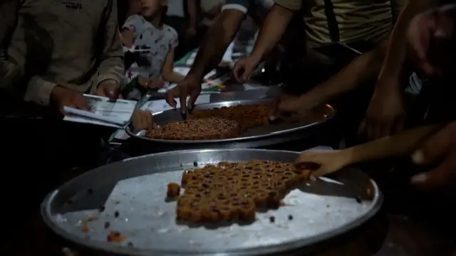 Video thumbnail for Stronghold of Syrian revolution celebrates Assad’s death sentence