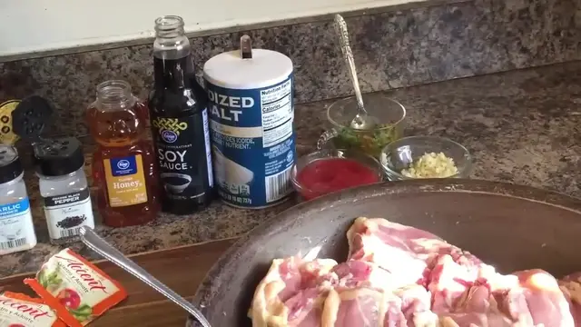 Video thumbnail for Honey Garlic Glazed Chicken Thigh(720P HD)