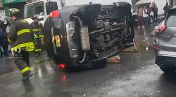 Video thumbnail for Three people injured after car overturns in Brownsville