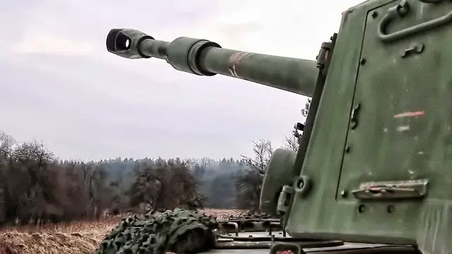 Video thumbnail for U.S. Field Artillery Unit Fires M109A6 Paladin Howitzer