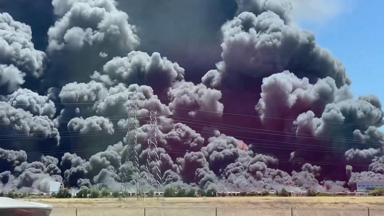 Video thumbnail for US: Massive Warehouse Fire Destroys Medline Distribution Center in Northern California.