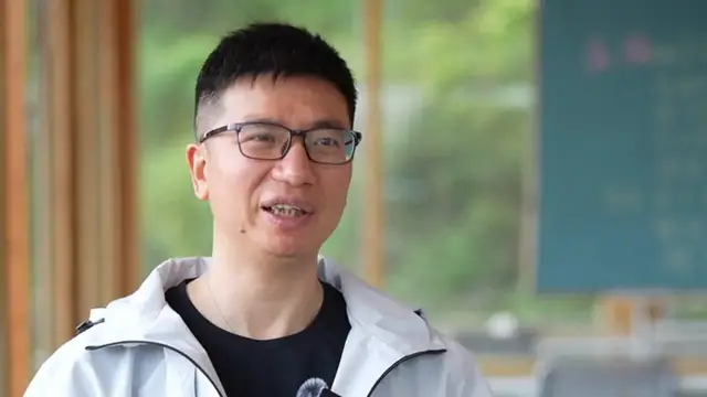 Video thumbnail for China: AI helps bridge healthcare gap in rural China.