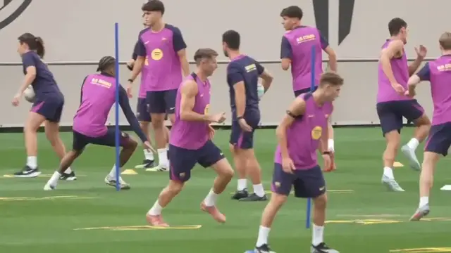 'Video thumbnail for Lamine Yamal misses Barcelona training ahead of La Liga match against Valencia'