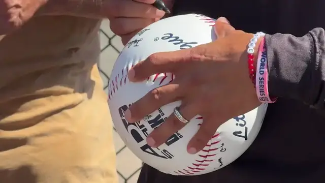 Video thumbnail for Bayonne Little League team returns home to hero’s welcome after World Series run