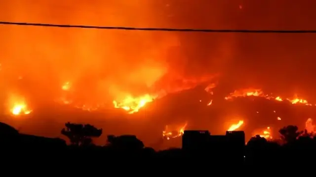 Video thumbnail for Turkiye’s wildfires force evacuations as emergency crews battle blazes in Hatay and Izmir
