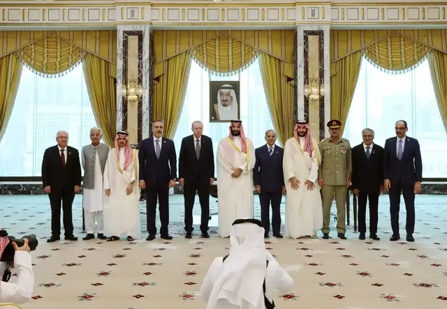 Video thumbnail for Saudi Arabia, Turkey and Pakistan Strengthen Gulf Defense Cooperation