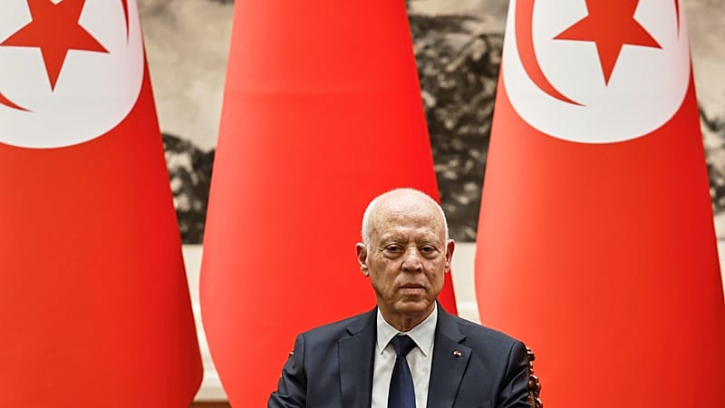 Video thumbnail for Tunisia: President dismisses minister of energy and industry