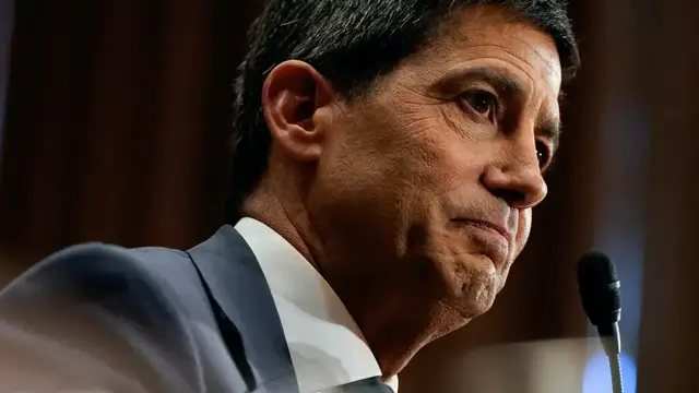 Video thumbnail for New US Fed chair vows reforms as central bank signals rate hikes on horizon