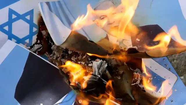 Video thumbnail for Tens of thousands of Somalians protest against Israel's recognition of Somaliland