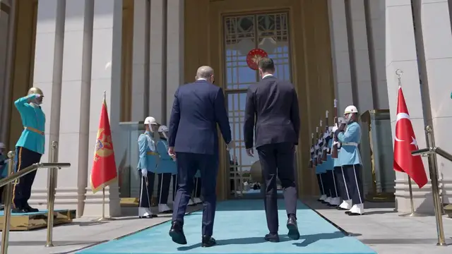 Video thumbnail for Türkiye: Turkish President Erdogan receives Montenegro's Prime Minister Spajic.