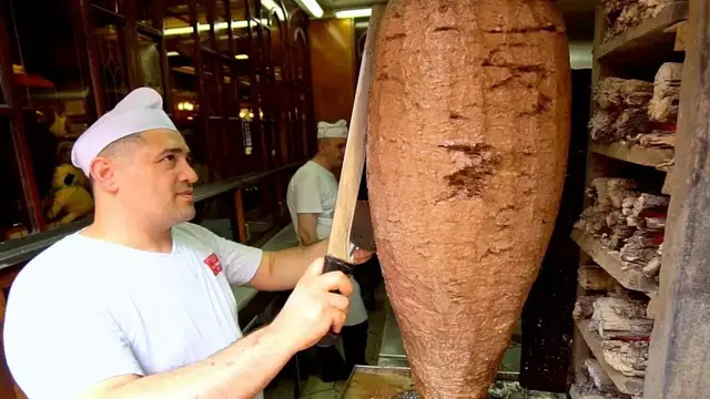 'Video thumbnail for KING of İSKENDER KEBAB - 150 Year Old TURKISH Street Food in Bursa!! BEST Street Food in Turkey 2019'