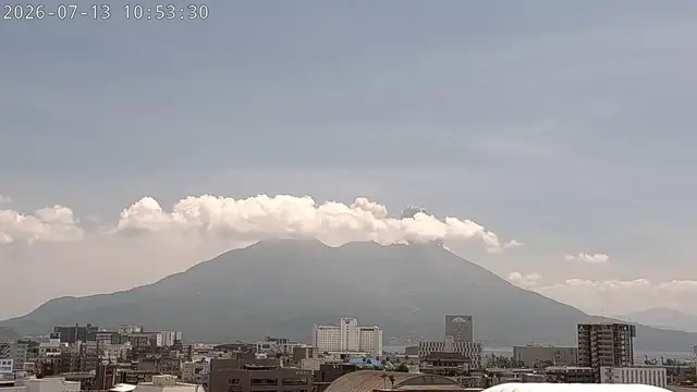 Video thumbnail for Japan: Japan Volcano Eruption Hurls 1700 Meter Plume Into The Sky.