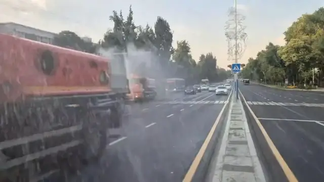 Video thumbnail for Uzbekistan: Uzbekistan issues heat warnings as temperatures near 48C during 'Chilla'.