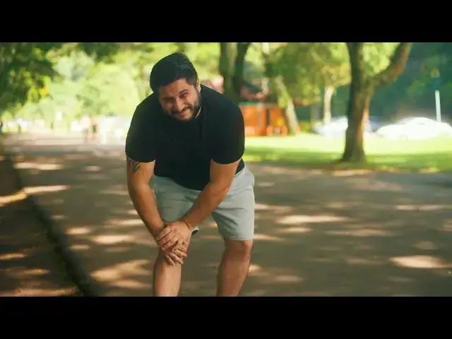 Video thumbnail for Why Do My Knees Hurt? Common Causes & Relief Tips