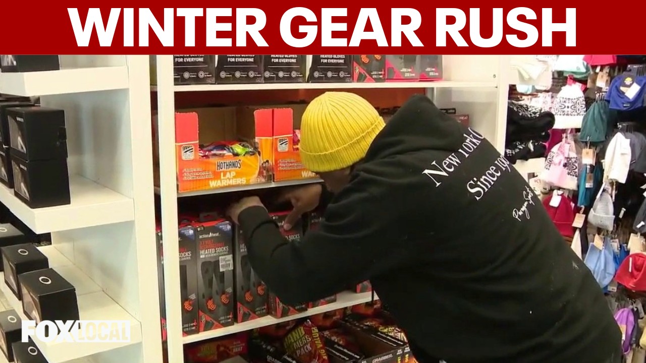Video thumbnail for Deep freeze sends New Yorkers scrambling for heated winter gear