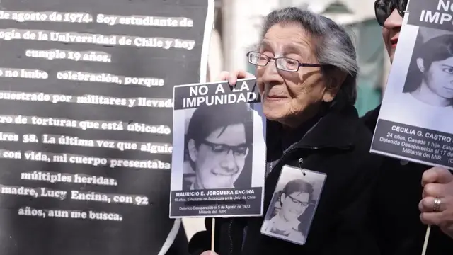 Video thumbnail for Chile: Families of disappeared mark international memorial day in Santiago.